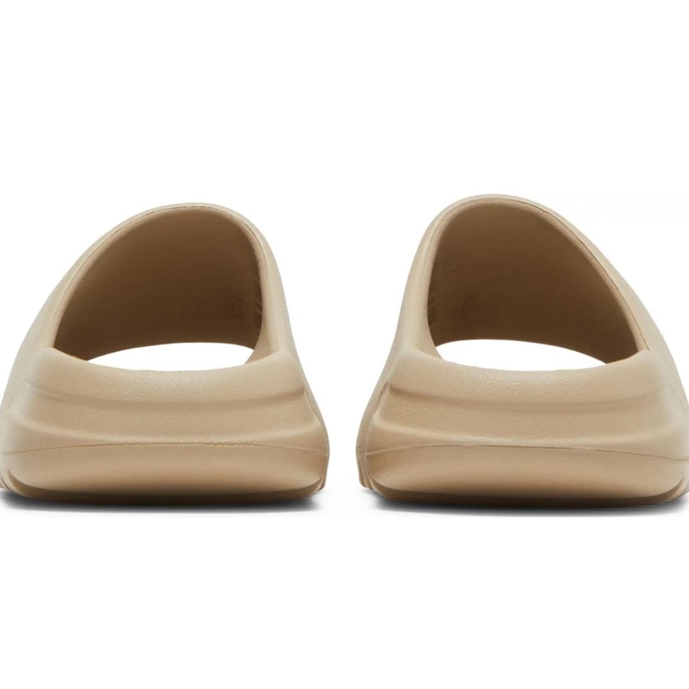 Yeezy Release Date 04-26-2021 ,Designer Kanye West, color Bone .